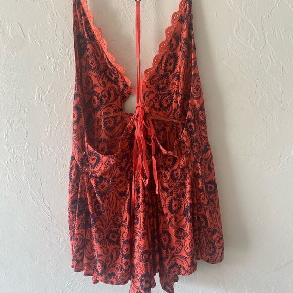 Free people coral tone orange and black geometric tank top spaghetti strap - Picture 7 of 8